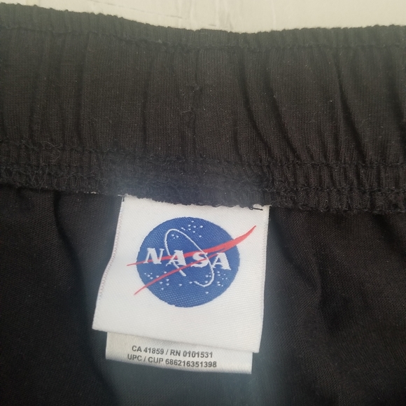 VINTAGE NASA SPACE SHIP SPACE SHORTS - RARE ITEM - Picture 4 of 5